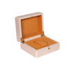 Coffret cadeau élégant à motif litchi beige avec montre simple avec serrure sécurisée